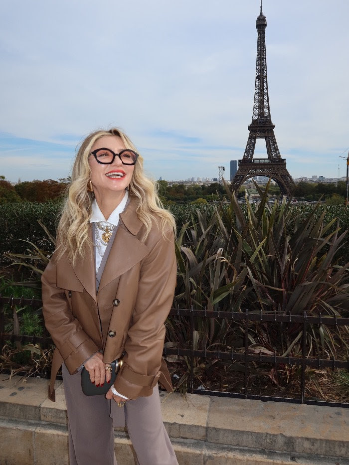 THE LEATHER JACKET SEASON IS HERE - look 2